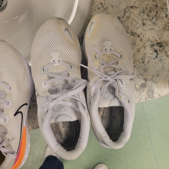 Nike running shoes - Picture 2 of 6